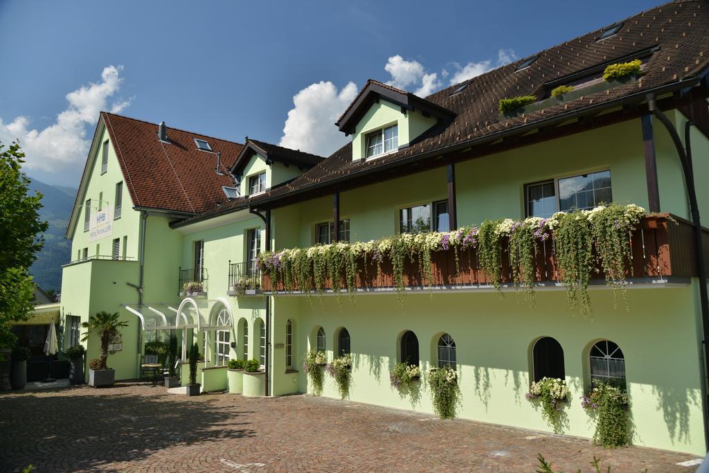 Hotel Hofbalzers Exteriér fotografie